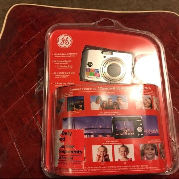 NWT GE Smart Series A1250 12.2MP Digital Camera - Picture 2 of 4